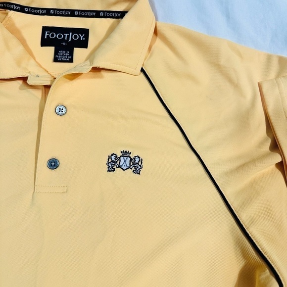 Footjoy Polo Shirt Men's Small. Buttery Yellow Embroidered Crest Golf Preppy - Picture 2 of 5